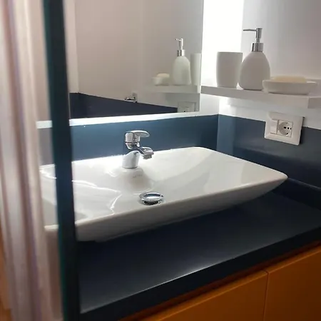 2br Modern Spacious Tirana