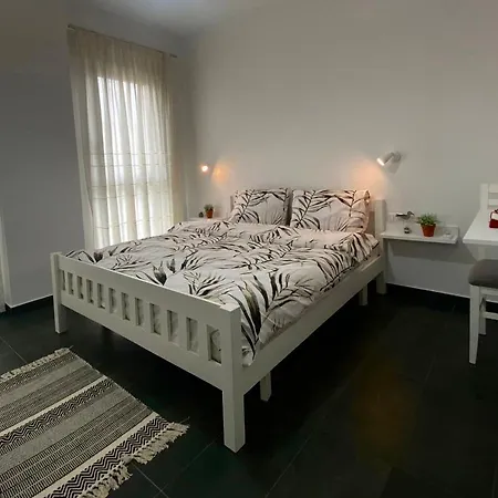 2br Modern Spacious *