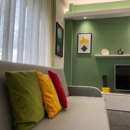 2br Modern Spacious
