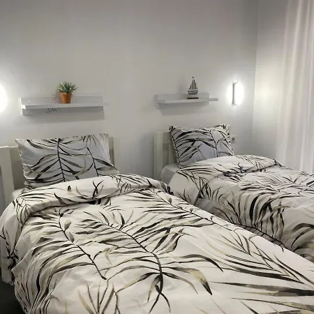 2br Modern Spacious Apartment *